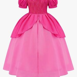 Princess Peach size 6 (small)